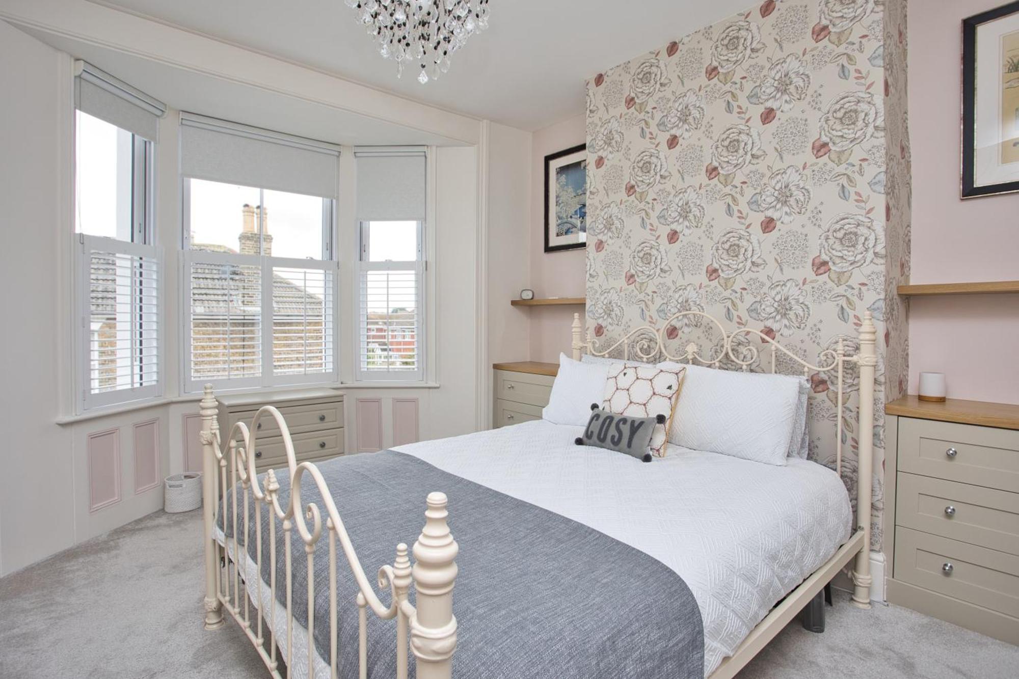 Holiday home Spacious Seaside Escape In The Heart Of Deal, 4 Mins From The Deal