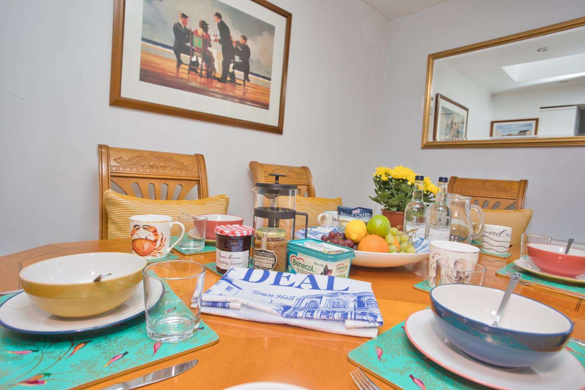 Spacious Seaside Escape In The Heart Of Deal, 4 Mins From The * Deal